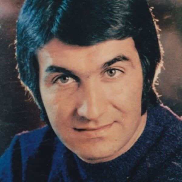 کاور آهنگ Khanoom از Amir Rasaei