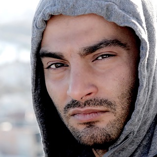 کاور آهنگ Sarbaze Vatan (Remix) از Yas